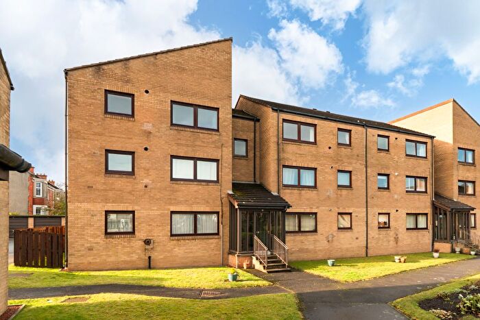 2 Bedroom Flat For Sale In / Clark Place, Edinburgh, EH5