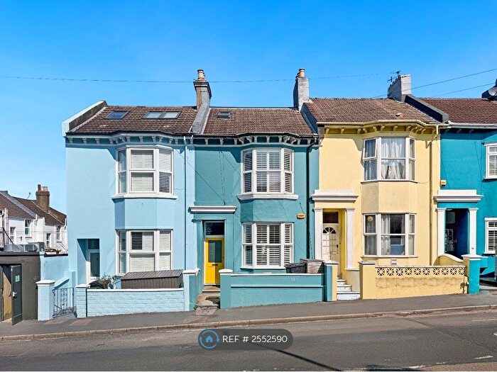 3 Bedroom Terraced House To Rent In Queens Park Road, Brignton, BN2
