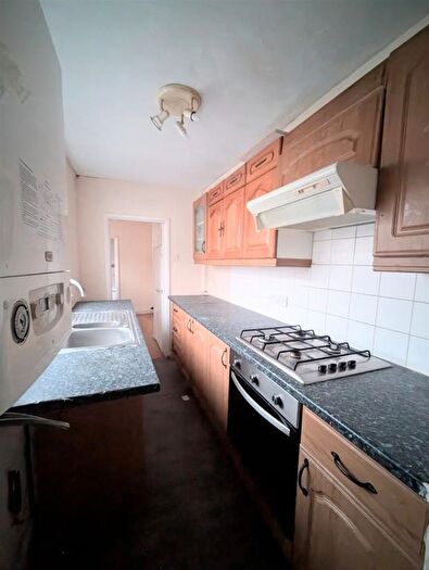 2 Bedroom End Of Terrace House To Rent In Newfield Street, Tunstall, Stoke-On-Trent, ST6
