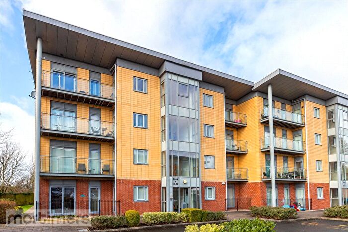 2 Bedroom Flat For Sale In Bolton Road, Blackburn, Lancashire, BB2