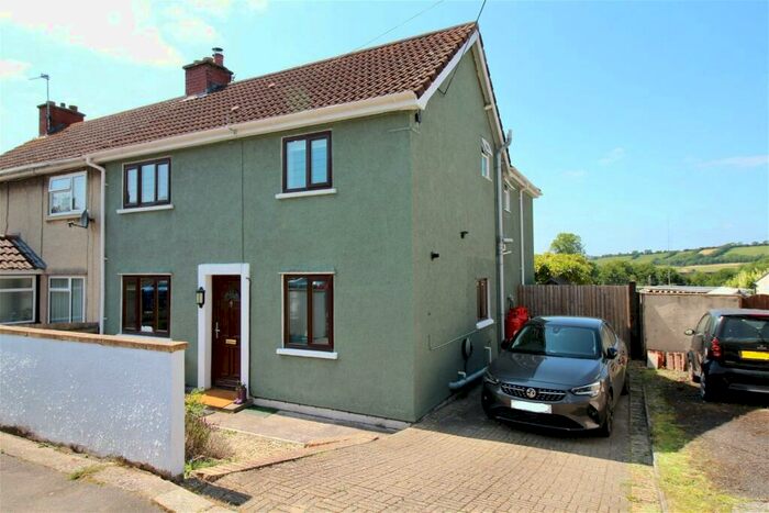 3 Bedroom Semi-Detached House For Sale In Hillcrest, Pensford, BS39