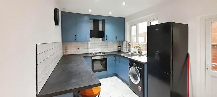 4 Bedroom Terraced House To Rent In Paton Street, Leicester, LE3