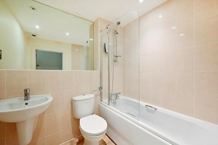 2 Bedroom Apartment To Rent In Highbury Drive, Leatherhead, KT22