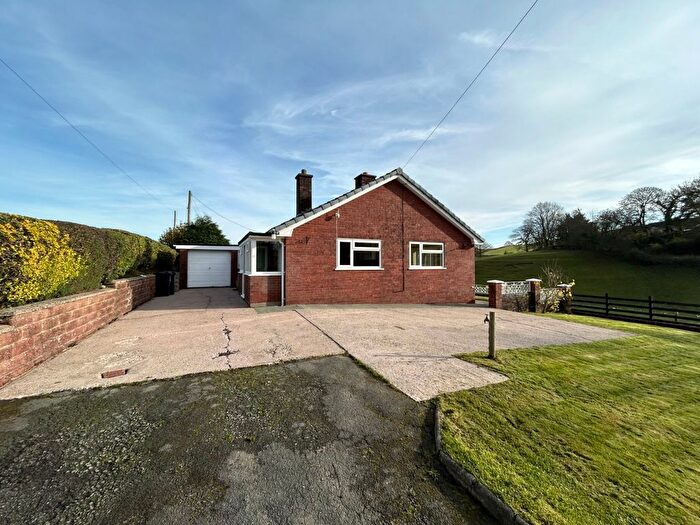 3 Bedroom Bungalow To Rent In Garreg View, Dolfor, Newtown, Powys, SY16