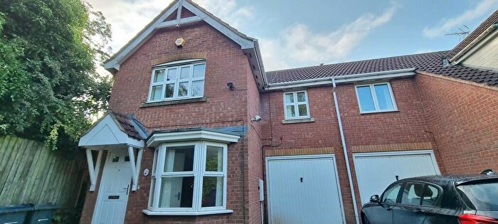 3 Bedroom Semi-Detached House To Rent In Woodcock Close, Great Park, Northfield, B31