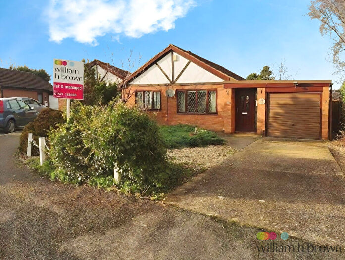 2 Bedroom Detached Bungalow To Rent In Regents Park Close, North Hykeham, Lincoln, LN6