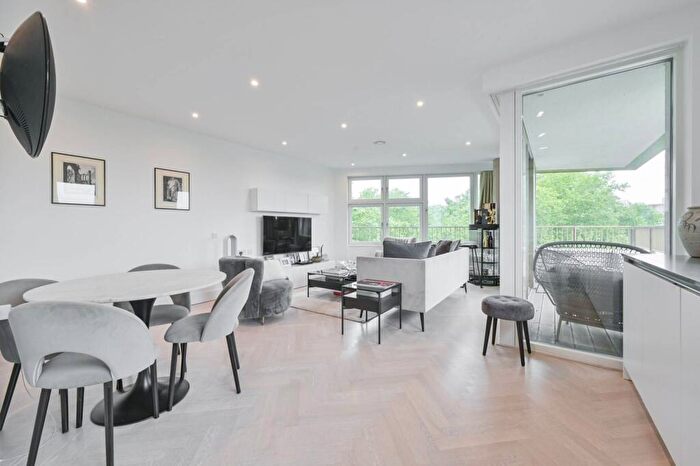 2 Bedroom Flat For Sale In Market Road, , Caledonian Road, London, N7
