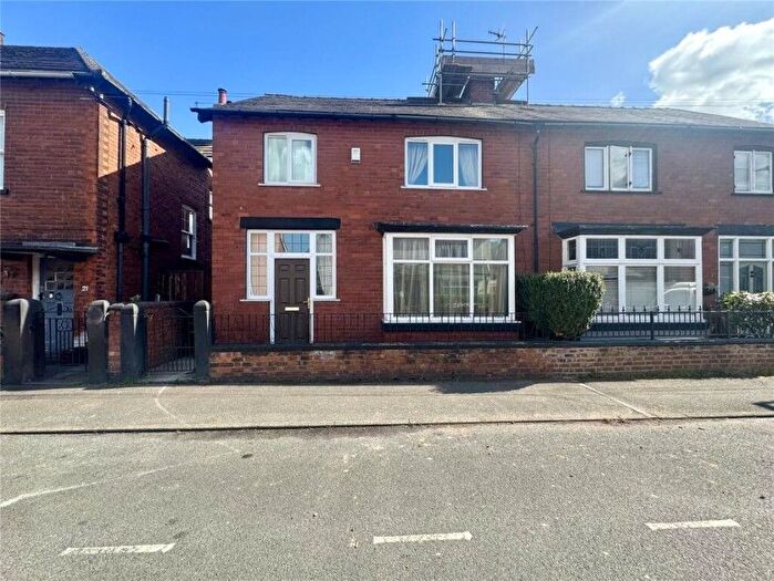 Semi-Detached House For Sale In St. Margarets Drive, Chesterfield, Derbyshire, S40