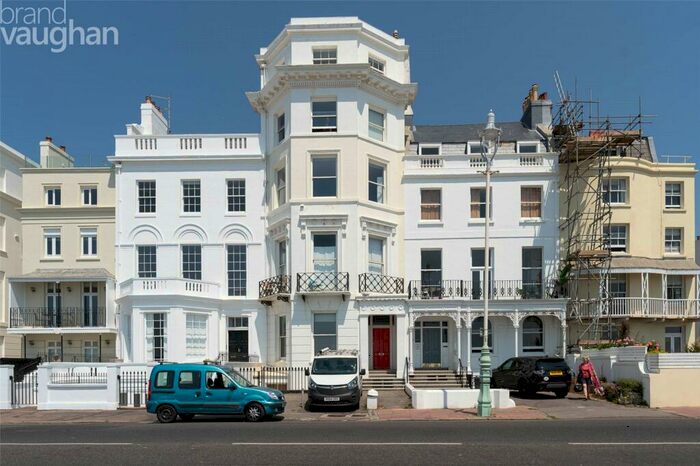 2 Bedroom Flat To Rent In Marine Parade, Brighton, East Sussex, BN2