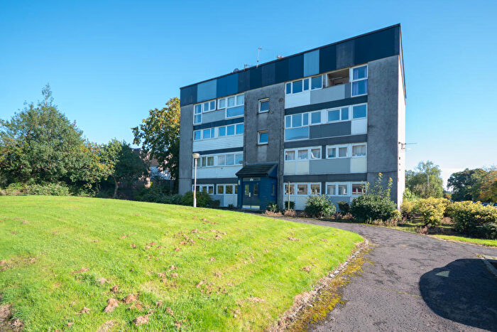 3 Bedroom Flat For Sale In Glenacre Road, Carbrain, Cumbernauld, North Lanarkshire, G67