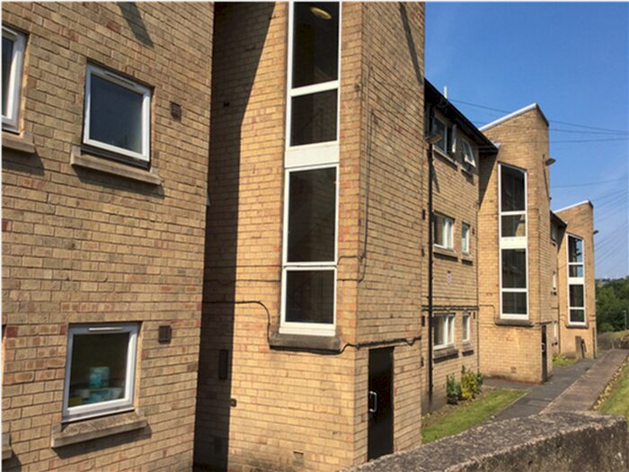 Studio To Rent In Brunel Court, Halifax, West Yorkshire, HX3