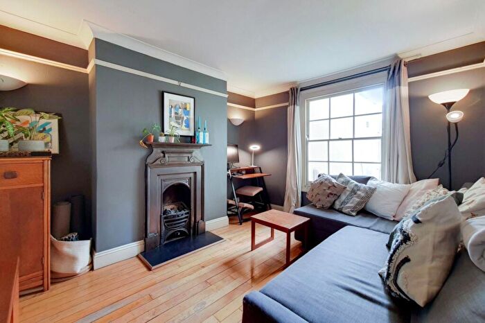 3 Bedroom House To Rent In Medina Grove, London, N7