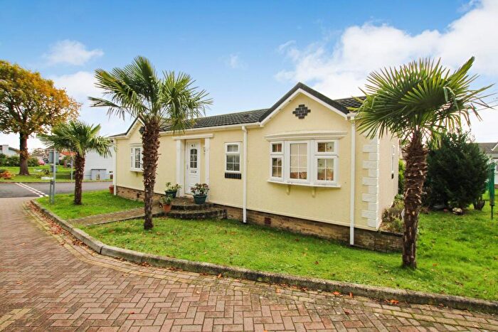 2 Bedroom Bungalow For Sale In Knights Walk Pilgrims Retreat, Harrietsham, ME17