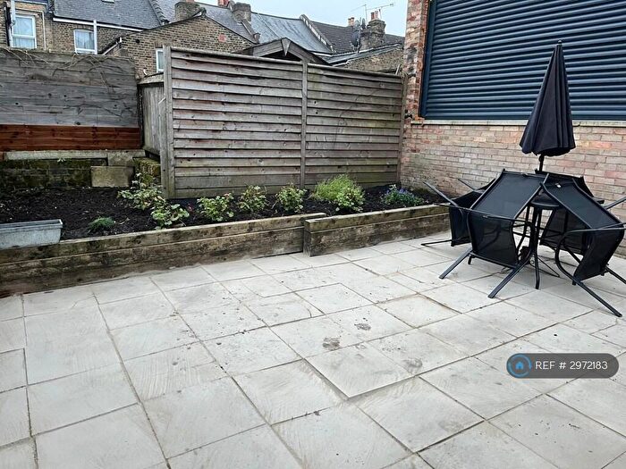 2 Bedroom Flat To Rent In Turnpike Lane, Turnpike Lane, N8