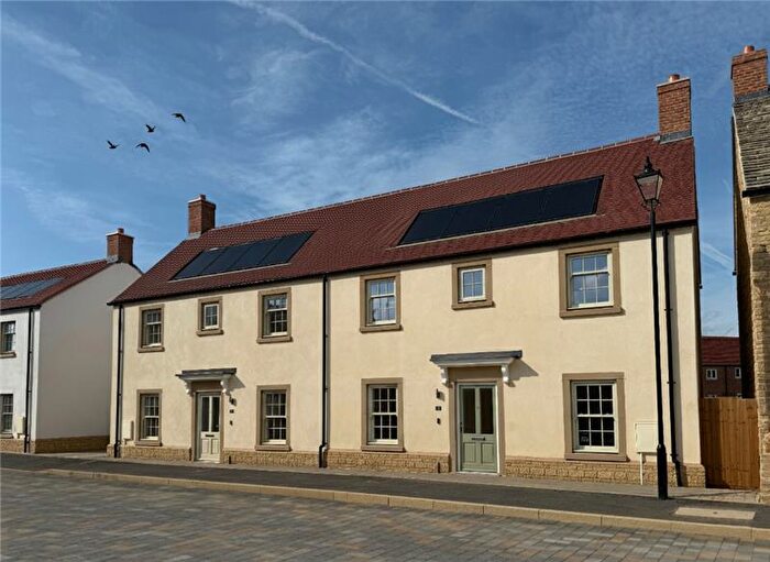 3 Bedroom Semi-Detached House For Sale In Cowells Road, Woodstock, OX20
