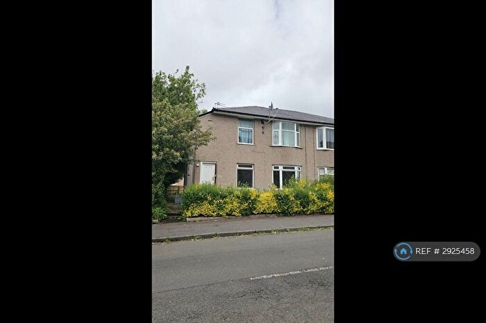 3 Bedroom Flat To Rent In Curtis Avenue, Glasgow, G44