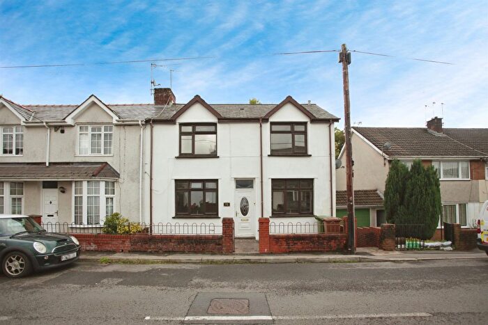 3 Bedroom Semi-detached House For Sale In Penallta Road, Ystrad Mynach, Hengoed, CF82