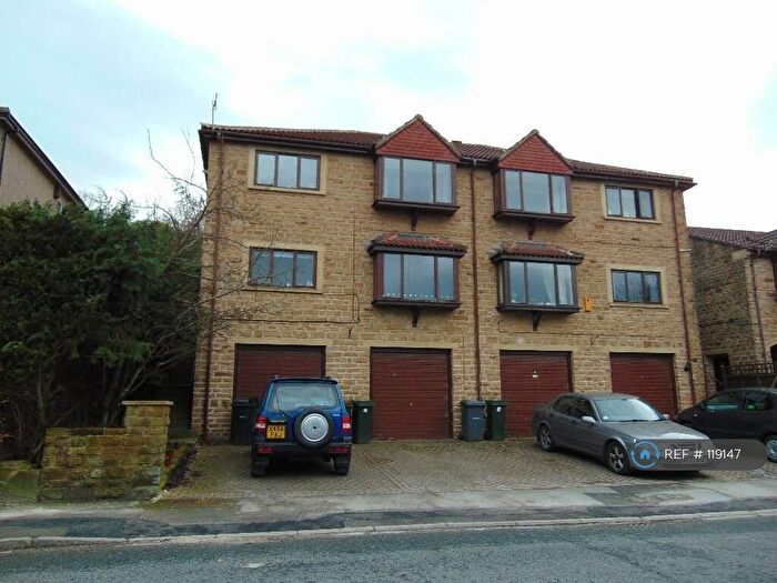 2 Bedroom Flat To Rent In Nab Wood Drive, West Yorkshire, BD18