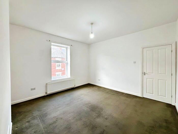 2 Bedroom Flat For Sale In Derby Street, Jarrow, NE32