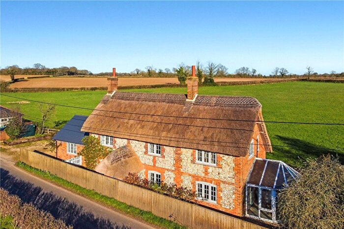 4 Bedroom Detached House To Rent In Clanville, Andover, Hampshire, SP11