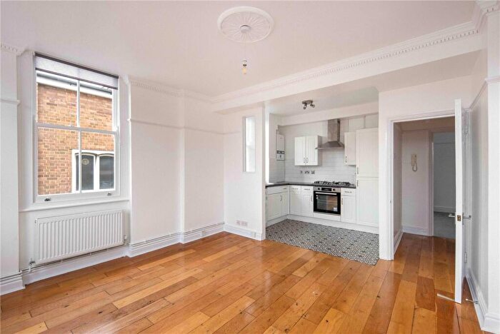 1 Bedroom Flat To Rent In Elderfield Court, Elderfield Road, Clapton, London, E5