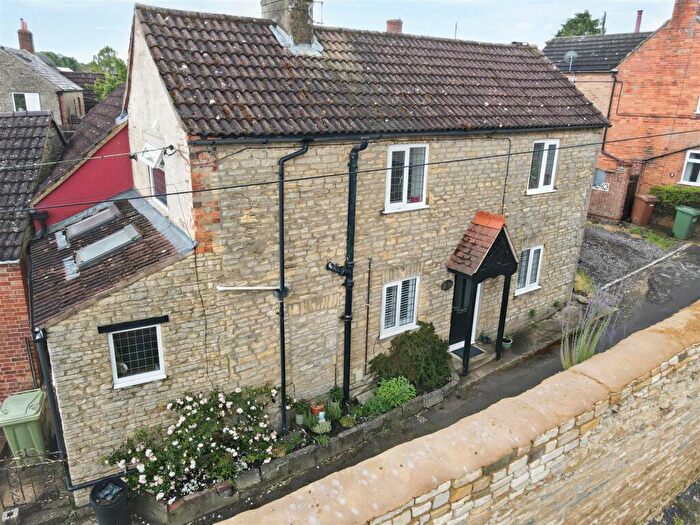 3 Bedroom Cottage For Sale In Wheelwright's Yard, Bozeat, NN29