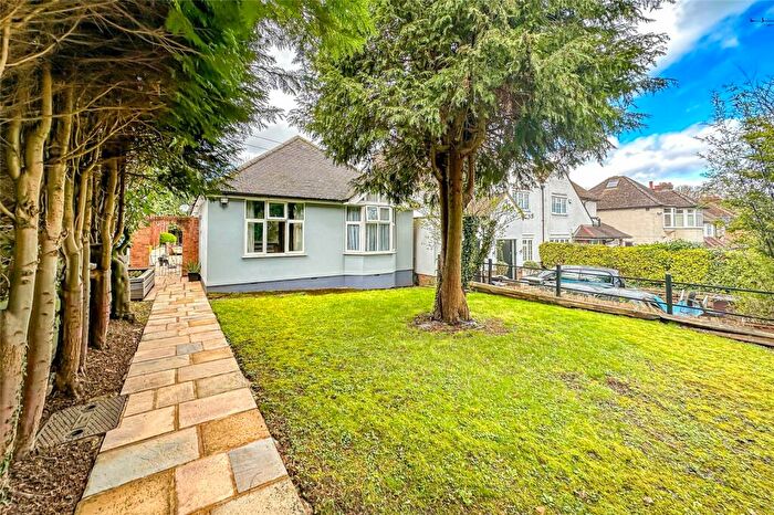 2 Bedroom Bungalow For Sale In St Albans Road, Sandridge, St. Albans, Hertfordshire, AL4