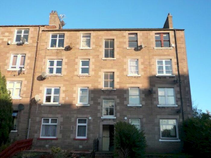 2 Bedroom Flat To Rent In Dens Road, Dundee, DD3