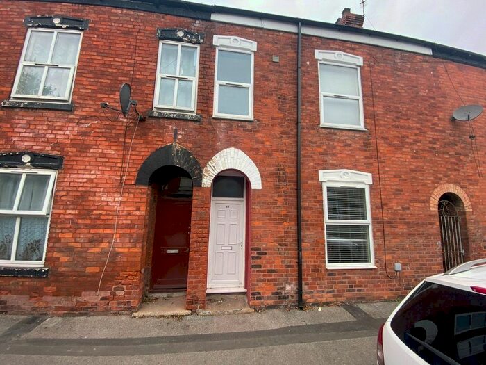 3 Bedroom Terraced House To Rent In Mayfield Street, Hull, HU3