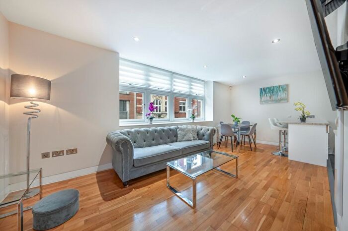 2 Bedroom Flat To Rent In Woodstock Street, Mayfair, W1C