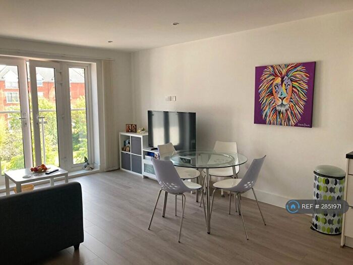 1 Bedroom Flat To Rent In Metropolitan House, Ruislip, HA4