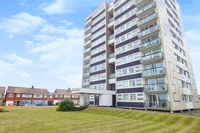 2 Bedroom Apartment To Rent In Grenada Drive, Whitley Lodge, Whitley Bay, Tyne And Wear, NE26