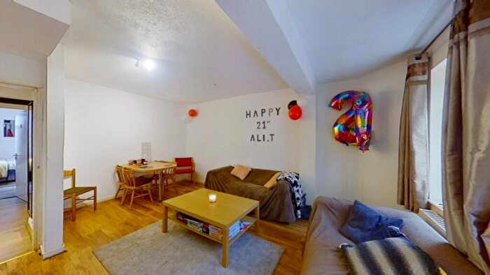 5 Bedroom Flat To Rent In Colville Street, Nottingham, NG1