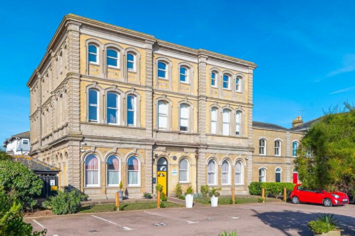 2 Bedroom Flat For Sale In Kings Road, Great Yarmouth, NR30
