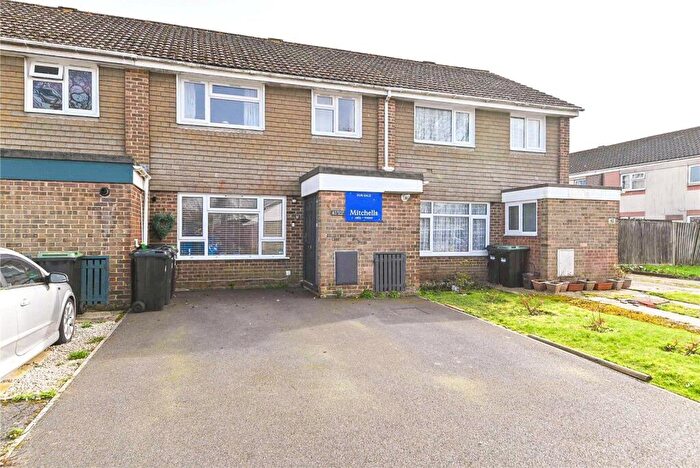 3 Bedroom Terraced House For Sale In Marryat Road, New Milton, BH25