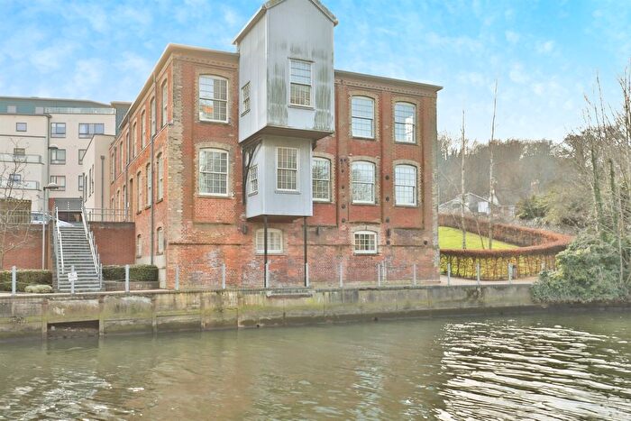 3 Bedroom Flat For Sale In Paper Mill Yard, Norwich, NR1