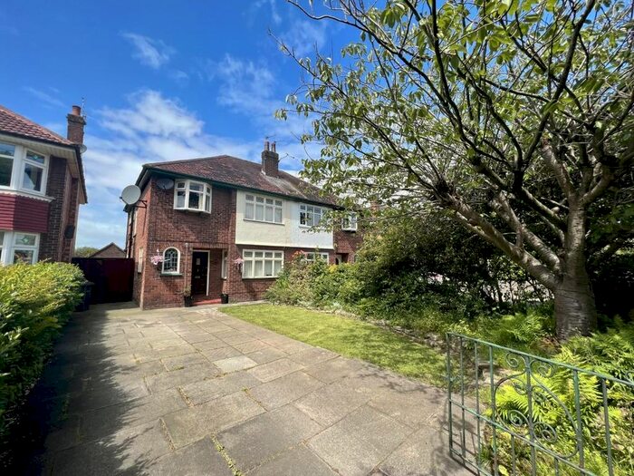 3 Bedroom Semi-Detached House To Rent In Preston New Road, Southport, PR9