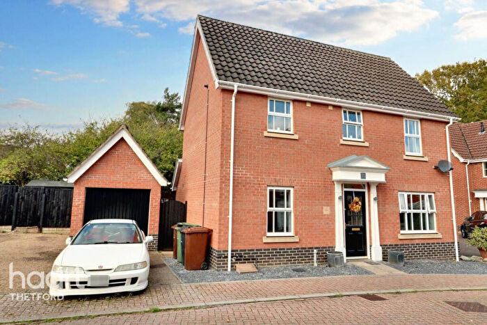 3 Bedroom Detached House For Sale In Pennycress Drive, Thetford, IP24