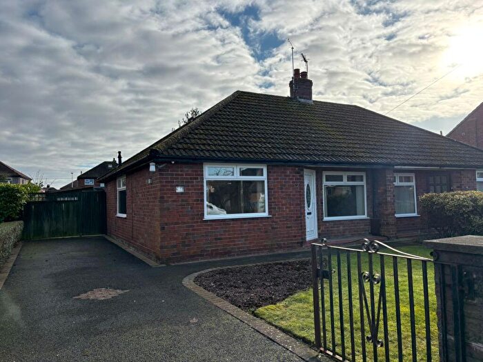 2 Bedroom Bungalow To Rent In Wistaston Avenue, Crewe, CW2