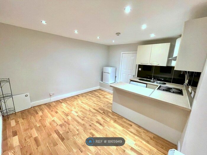 1 Bedroom Flat To Rent In Church Street, Croydon, CR0