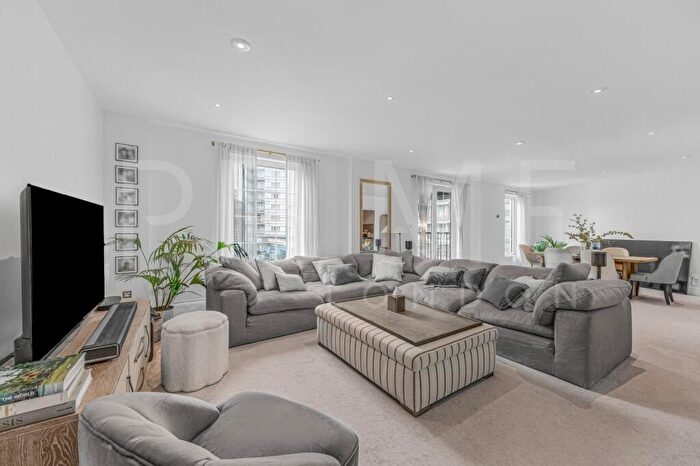 3 Bedroom Apartment For Sale In Carlyle Court, Chelsea Harbour, London, SW10