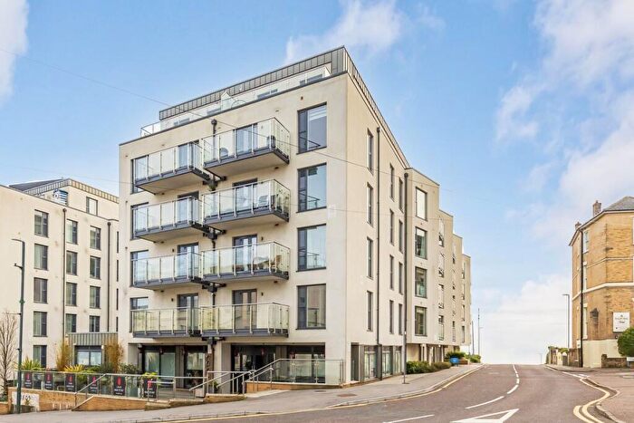 2 Bedroom Apartment For Sale In West Coast Beacon Road, Bournemouth, Dorset, BH2