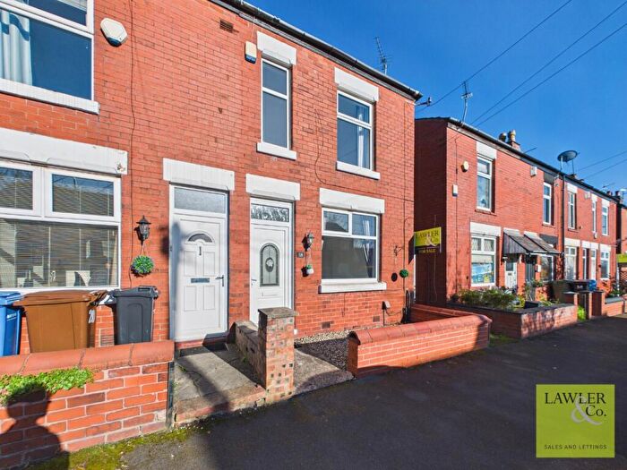 2 Bedroom End Of Terrace House For Sale In Chadwell Road, Stockport, Cheshire, SK2