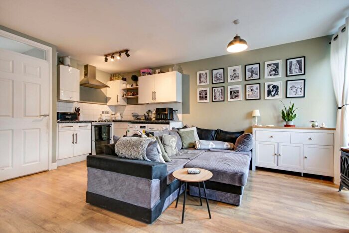 2 Bedroom Flat For Sale In Aspen Grove, Fremington, Barnstaple, Devon, EX31