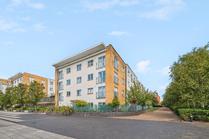 2 Bedroom Flat For Sale In Middlewich House, Taywood Road, Northolt, UB5