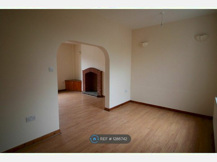 2 Bedroom End Of Terrace House To Rent In Armstrong Street, Ashton-On-Ribble, Preston PR2