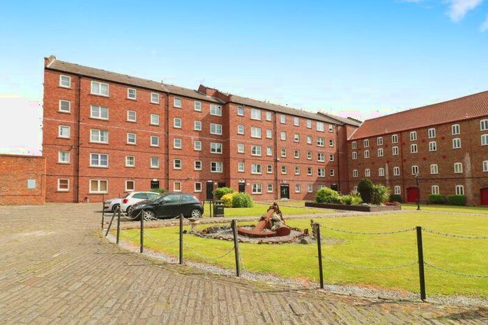 1 Bedroom Flat To Rent In High Street, Hull, HU1
