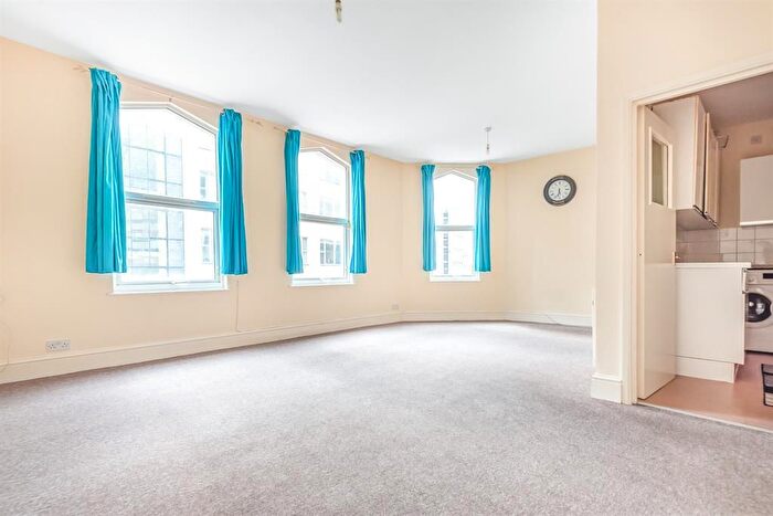 1 Bedroom Flat To Rent In Catford Broadway, Catford, London, SE6