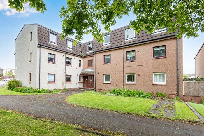 2 Bedroom Flat For Sale In / Laichpark Loan, Chesser, Edinburgh, EH14