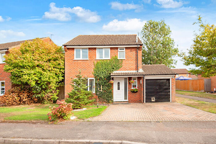 3 Bedroom Detached House For Sale In Eden Way, Bicester, Oxfordshire, OX26